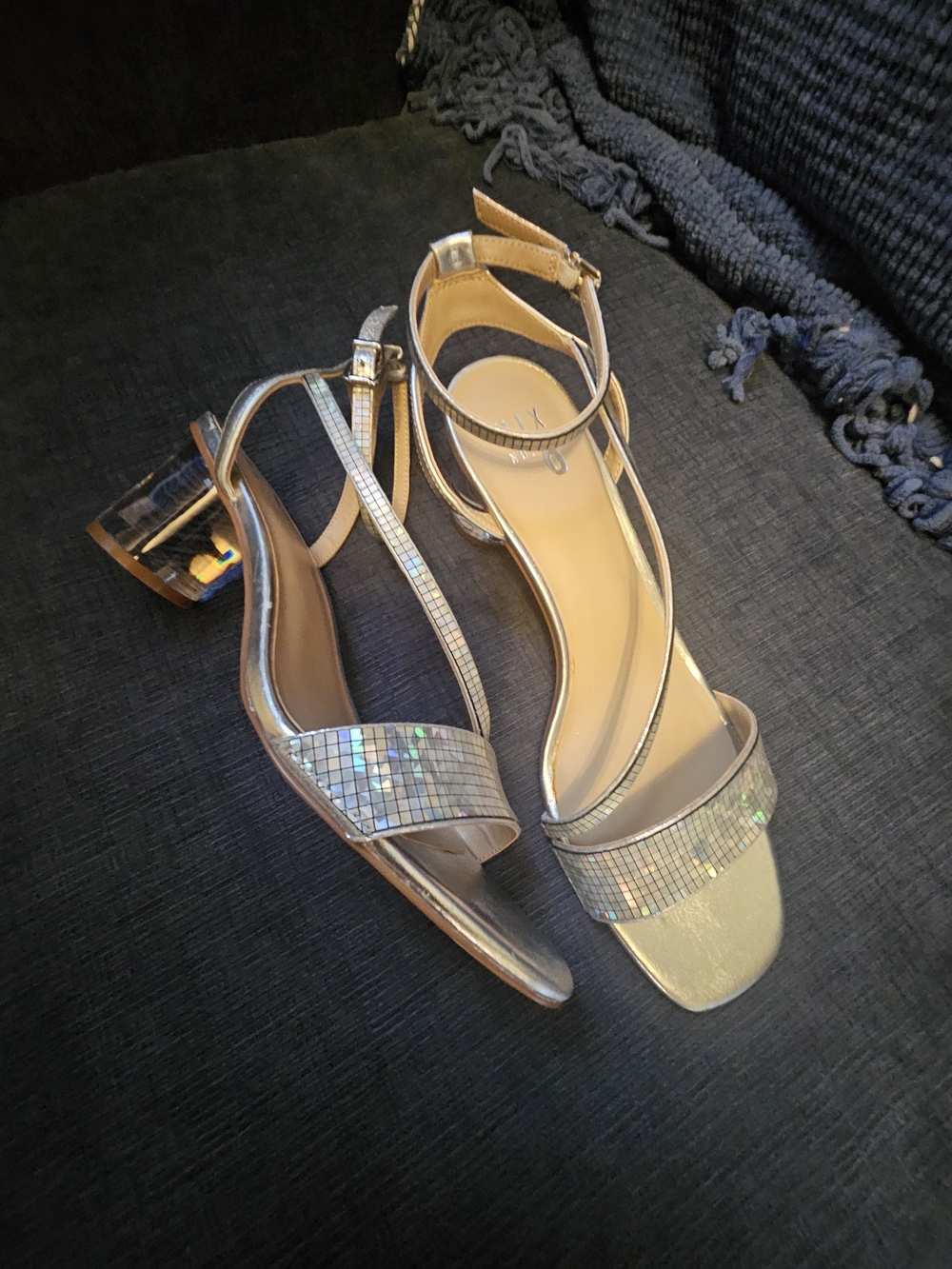 MIX No. 6 Ankle-Strap Low Heel Sandals Size 10M - Picture 3 of 9